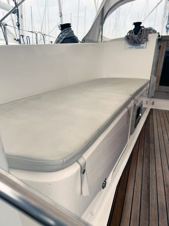 Sailboat Bavaria  41 Cruiser (2014) for Charter - Punat, Krk | #21376 - 23