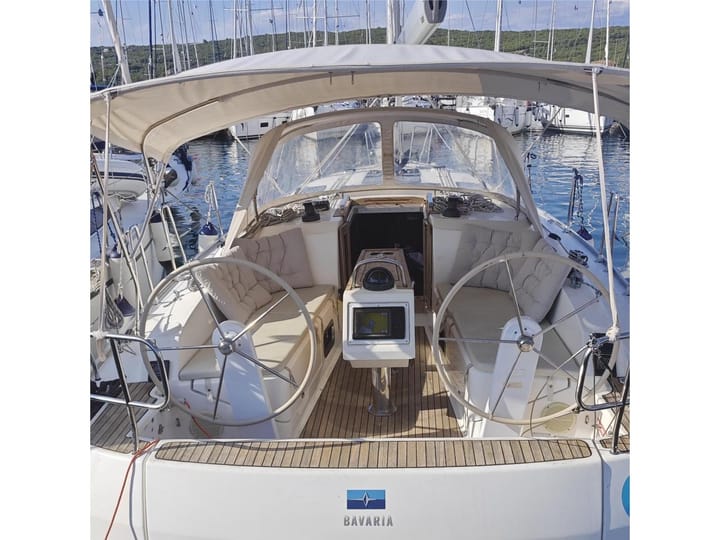  Zeilboot Bavaria  37 Cruiser (2015) voor Charter - Punat | #21381 - 1