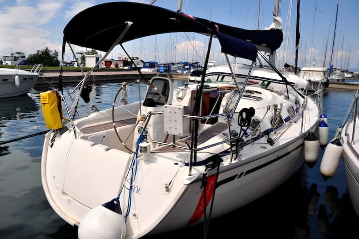Sailboat Bavaria  31 Cruiser (2008) for Charter - Izola | #21433 - 4