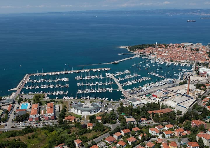 Sailboat Bavaria  31 Cruiser (2008) for Charter - Izola | #21433 - 13