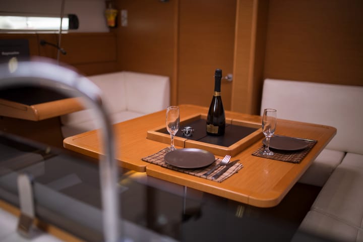 Athene 13.8 m Voor Charter Zeilboot - #21506 - 44