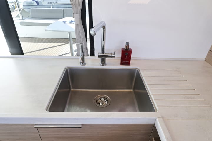  Catamarano Lagoon 51 (2024) per Noleggio, overcloccabile Sukošan | #21718 - 141