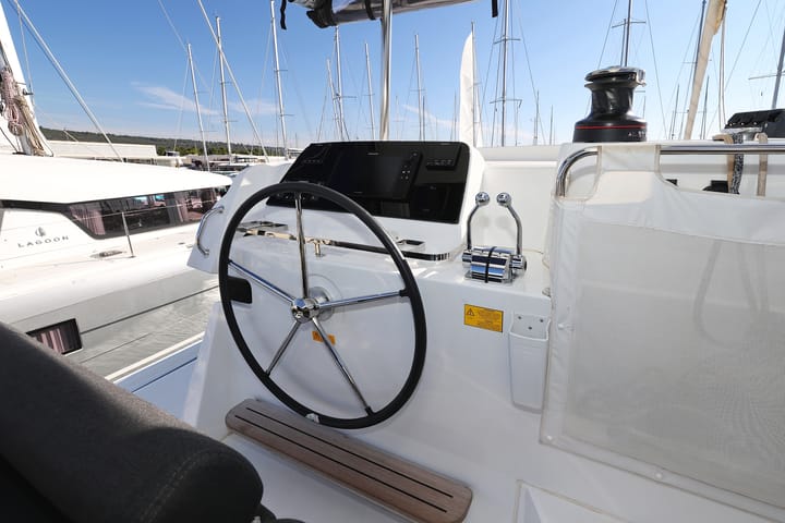  Catamarano Lagoon  42 (2024) per Noleggio, overcloccabile Sukošan | #21784 - 84