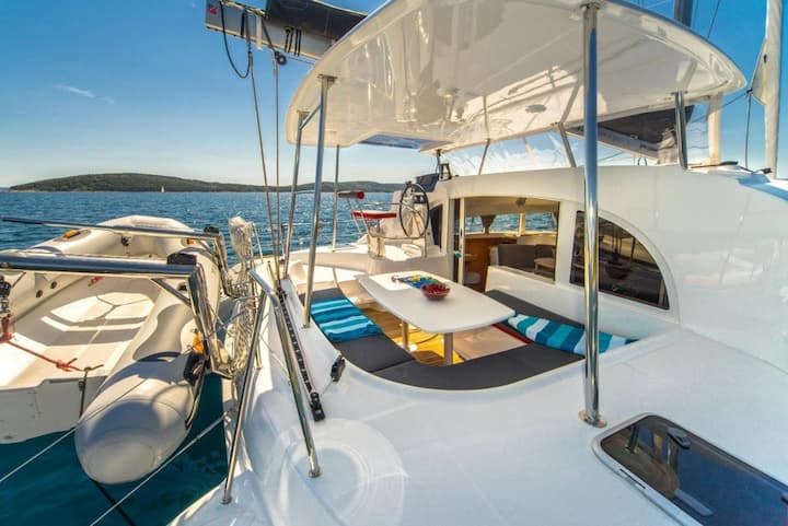 Catamaran Lagoon  380 (2018) for Charter - Lefkada | #21869 - 4