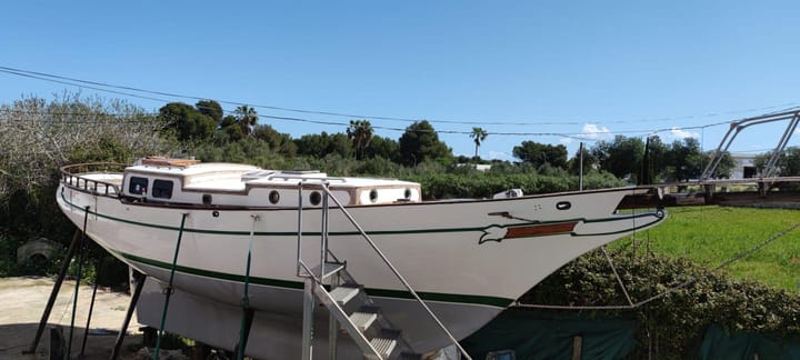 Sailboat Formosa 41 (1992) for Charter - Sitges | #22079 - 3