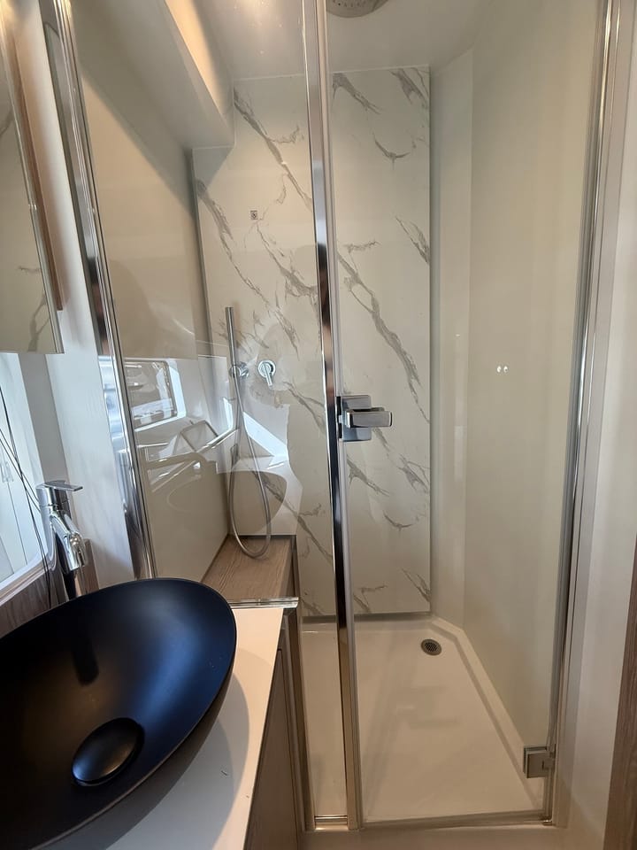  Motorboot Azimut 53 Fly (2024) voor Charter - Podstrana | #22421 - 29