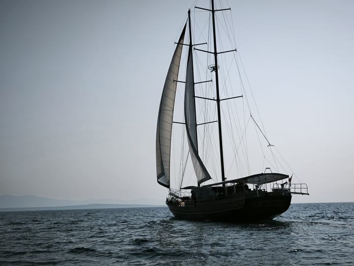 Hecho a medida  Goleta (2004) para Charter - Split | # 22505 - 32