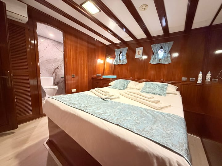 Fatto su misura Caicco (2004) for Charter - Spalato | #22505 - 17