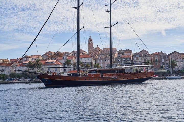 Hecho a medida  Goleta (2004) para Charter - Split | # 22505 - 35