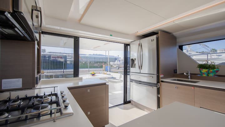 Road Town 16.18 m Per noleggio Catamarano - #22548 - 4