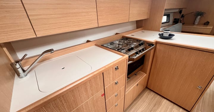  Barca a vela Bavaria  42 Cruiser (2024) per Noleggio, overcloccabile Castiglioncello | #22726 - 10