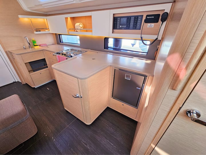  Barca a vela Dufour 44 Grand Large (2025) per Noleggio, overcloccabile Kaštel Gomilica | #22784 - 25