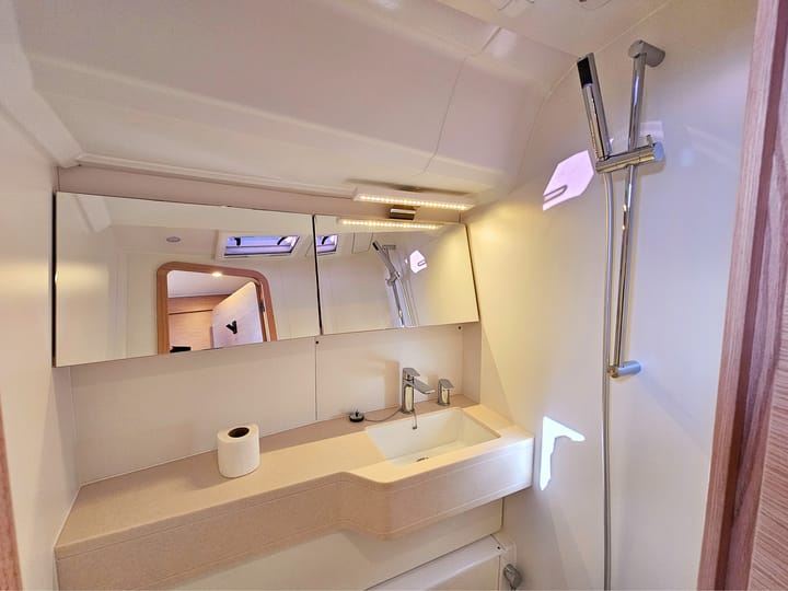  Barca a vela Dufour 44 Grand Large (2025) per Noleggio, overcloccabile Kaštel Gomilica | #22784 - 49