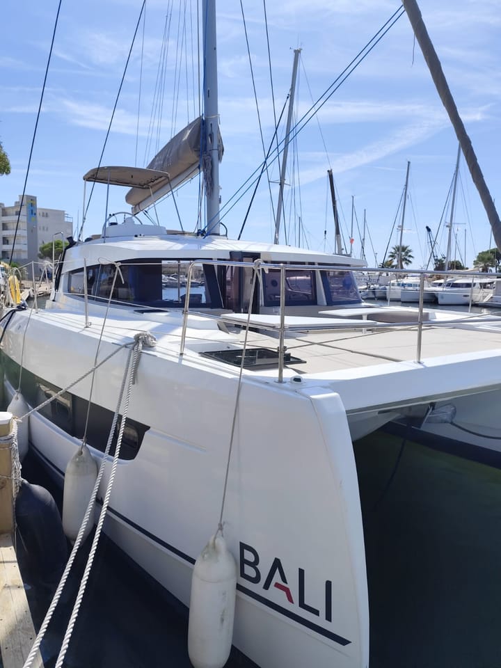 Hyeres 12.75 m Para Charter Catamarán - #22855 - 16