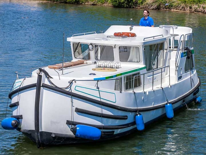 Bernburg 10.2 m Für Charter Motorboot — #22896 - 4