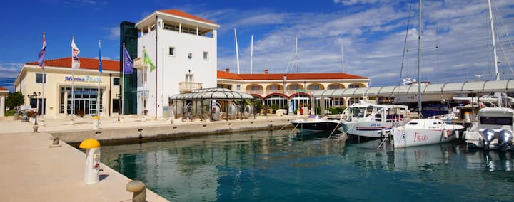 Sailboat Jeanneau Sun Odyssey 410 (2025) for Charter - Rogoznica | #23203 - 21