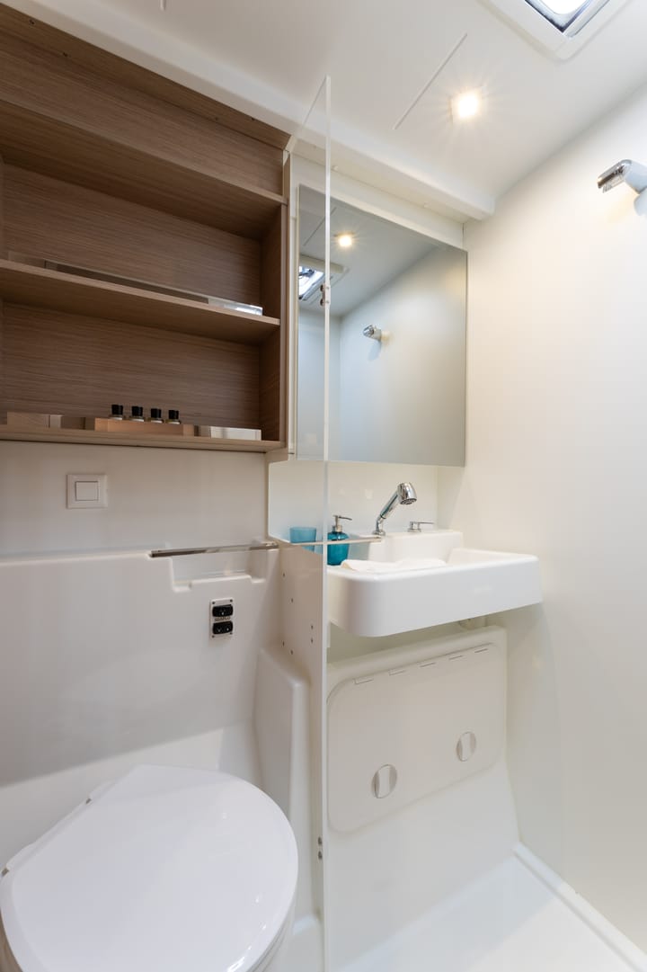 Gesplitst 13.92 m Voor Charter Catamaran - #23207 - 15