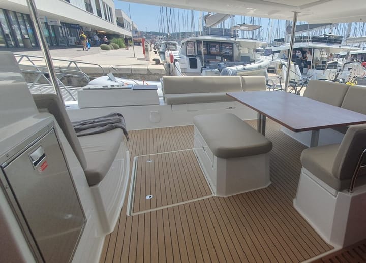 Seget Donji 15.54 m Para Charter Catamarán - #23280 - 3