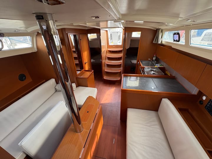  Velero Beneteau Oceanis 41.1 (2019) para Charter - Ibiza | #23336 - 2