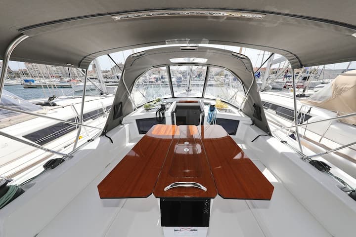 Primosten 12.75 m Für Charter Segelboot — #23480 - 9