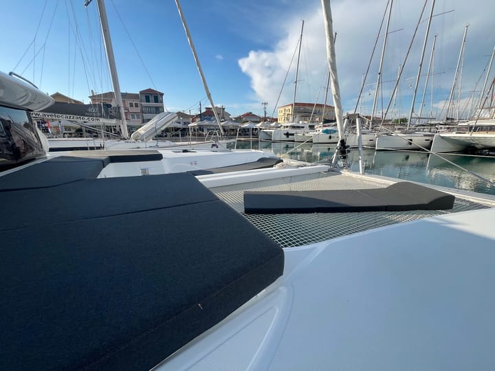  Catamarano Lagoon 43 (2025) per Noleggio, overcloccabile Lefkada | #23516 - 68