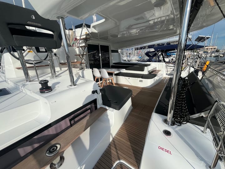  Catamarano Lagoon 43 (2025) per Noleggio, overcloccabile Lefkada | #23516 - 12