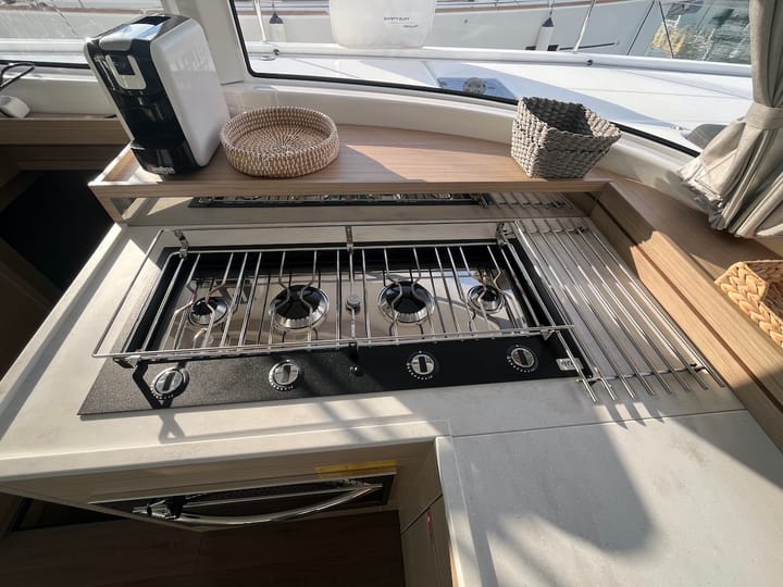  Catamarano Lagoon 43 (2025) per Noleggio, overcloccabile Lefkada | #23516 - 8