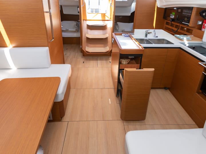  Barca a vela Jeanneau Sun Odyssey 410 (2025) per Noleggio, overcloccabile Primošten | #23519 - 2