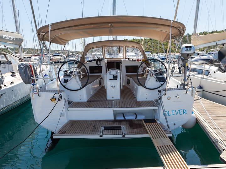  Barca a vela Jeanneau Sun Odyssey 410 (2025) per Noleggio, overcloccabile Primošten | #23519 - 11