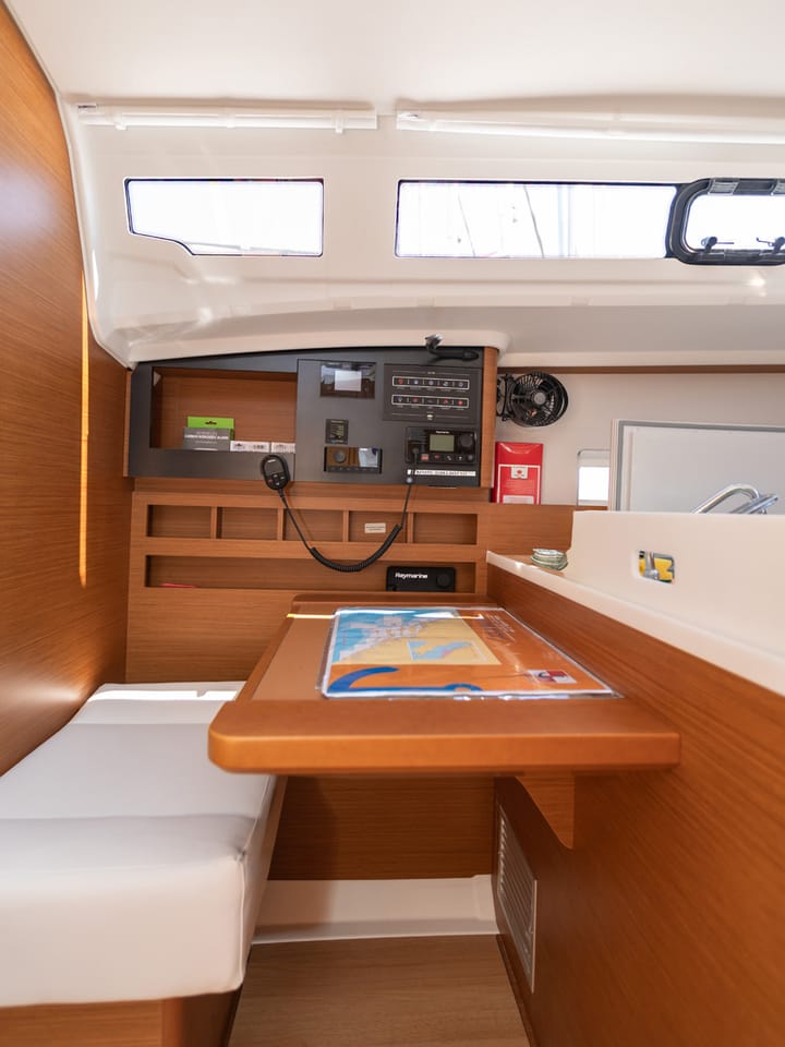  Barca a vela Jeanneau Sun Odyssey 410 (2025) per Noleggio, overcloccabile Primošten | #23519 - 4