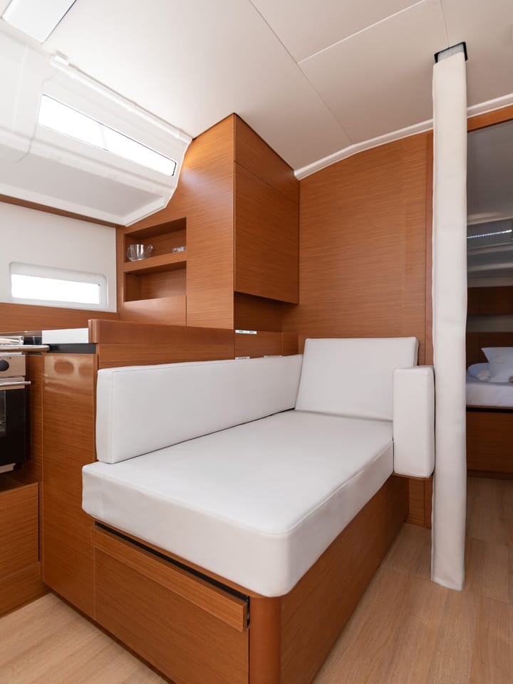  Barca a vela Jeanneau Sun Odyssey 410 (2025) per Noleggio, overcloccabile Primošten | #23519 - 14