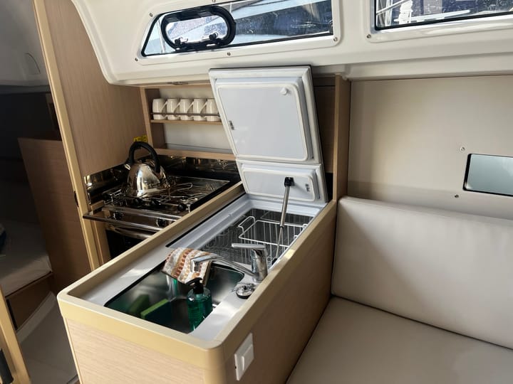  Zeilboot Beneteau Oceanis 30.1 (2025) voor Charter - Volos | #23586 - 12