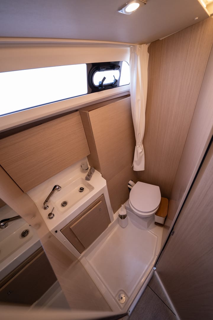 Voilier Beneteau Oceanis 37.1 (2024) pour Charter - Lefkada | #23601 - 10