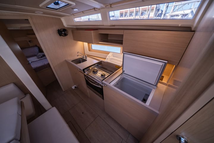 Voilier Beneteau Oceanis 37.1 (2024) pour Charter - Lefkada | #23601 - 4