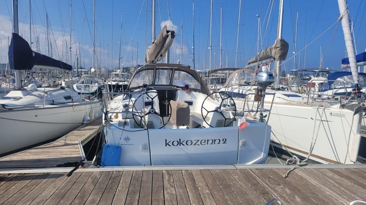 Sailboat Jeanneau Sun Odyssey 349 (2018) for Charter - Saint-Quay-Portrieux | #23625 - 3