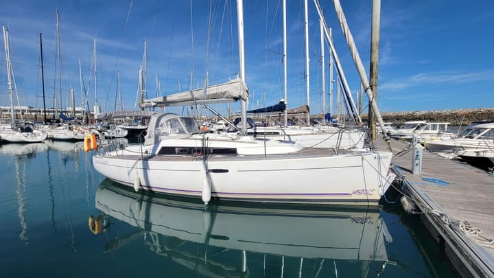 Sailboat Beneteau Oceanis 31 (2011) for Charter - Saint-Quay-Portrieux | #23634 - 8