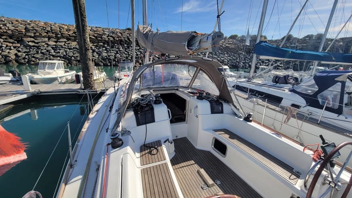 Sailboat Jeanneau Sun Odyssey 379 Performance (2012) for Charter - Saint-Quay-Portrieux | #23639 - 7