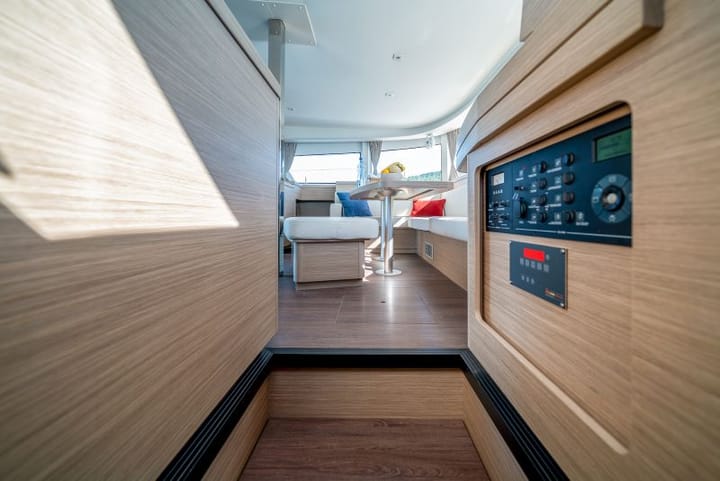 Kaštel Gomilica 12.8 m Per noleggio Catamarano - #23677 - 7