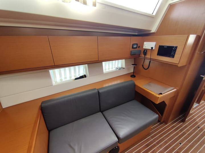 Athènes 13.98 m For Charter Voilier - #23724 - 5