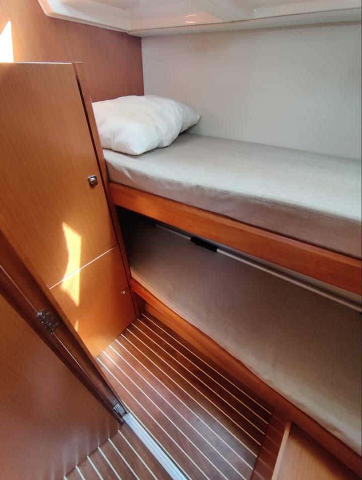 Athènes 13.98 m For Charter Voilier - #23724 - 14