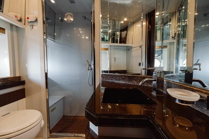 Motor Yacht Dominator 62 S (2008) for Charter - Rogoznica | #23822 - 12