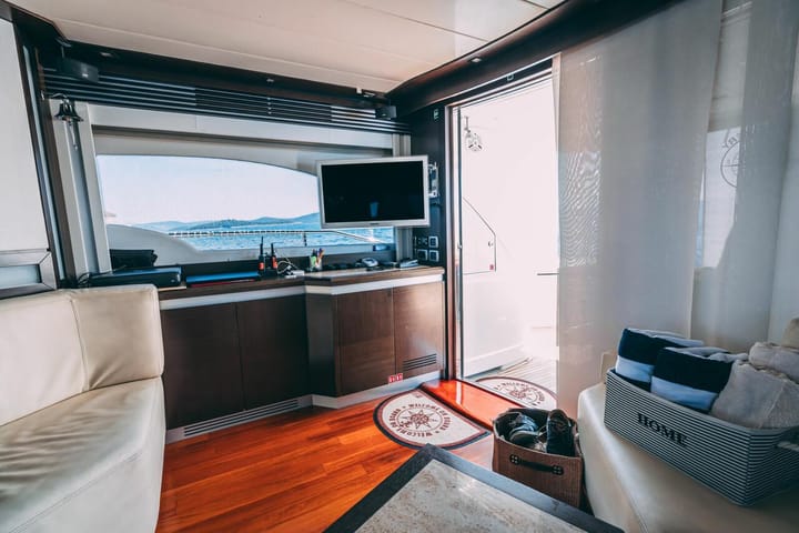 Motor Yacht Dominator 62 S (2008) for Charter - Rogoznica | #23822 - 9