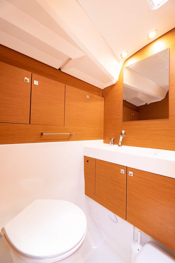  Zeilboot Jeanneau Sun Odyssey 440 (2021) voor Charter - Lefkada | #23884 - 4