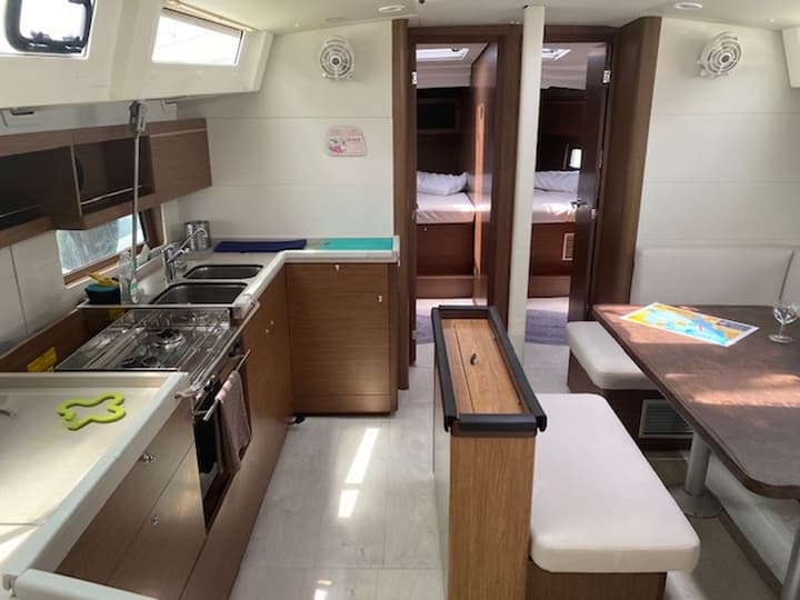 Voilier Beneteau Oceanis 46.1 (2020) pour Charter - Athènes | #23910 - 2