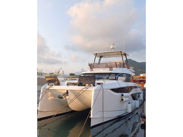 Salerno 14.79 m Per noleggio Yacht a motore - #23911 - 1