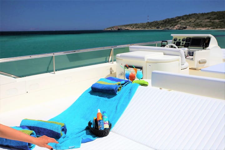 Gouvia 23.98 m For Charter Yacht à moteur - #23943 - 7