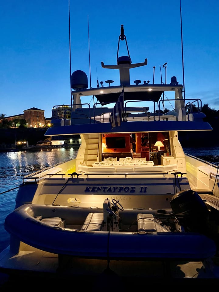 Gouvia 23.98 m For Charter Yacht à moteur - #23943 - 9