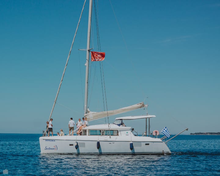 Nikiti - Penisola Calcidica 12.61 m Per noleggio Catamarano - #23955 - 4