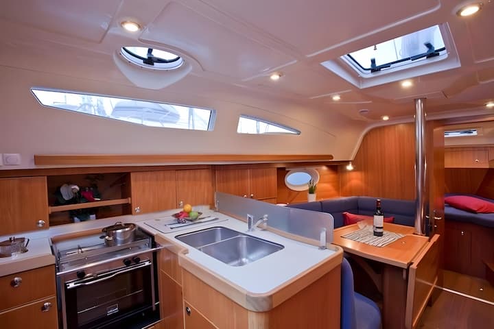 Sailboat Elan 344 Impression (2007) for Charter - Mali Lošinj | #2404 - 9