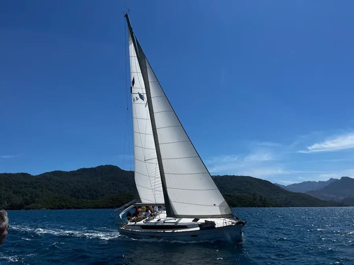  Barca a vela Bavaria 46 Cruiser (2022) per Noleggio, overcloccabile Marmaris | #24040 - 1